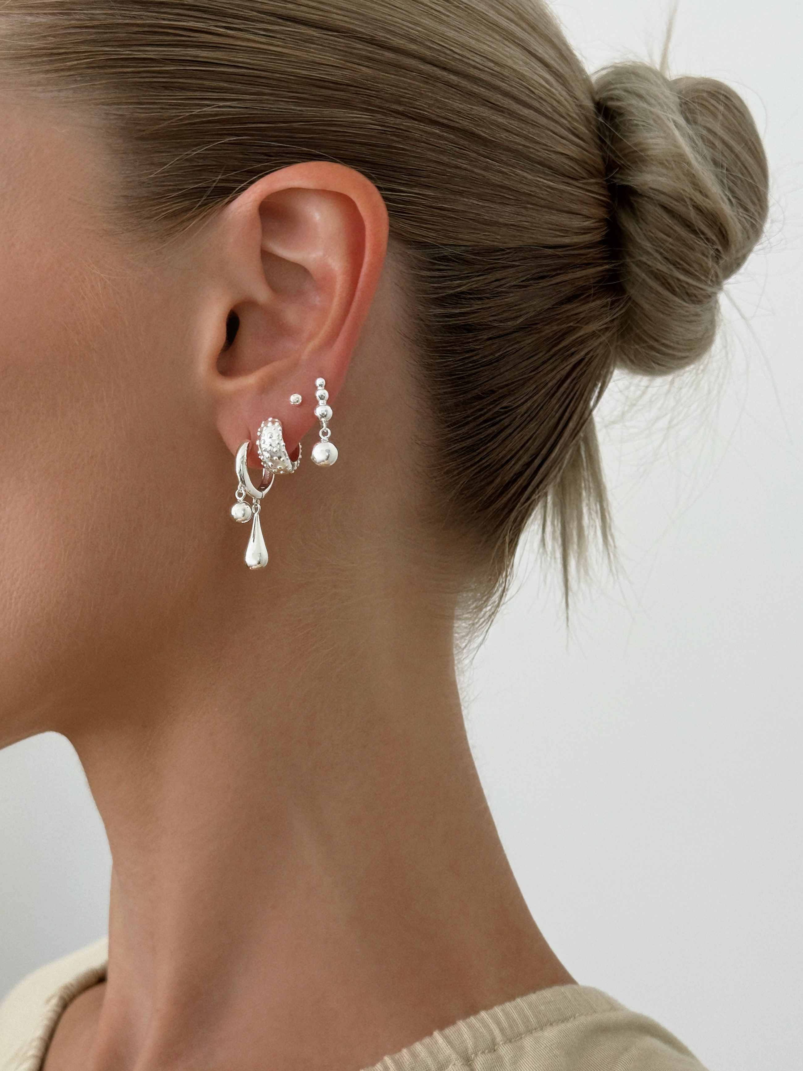 DEWDROP HOOPS