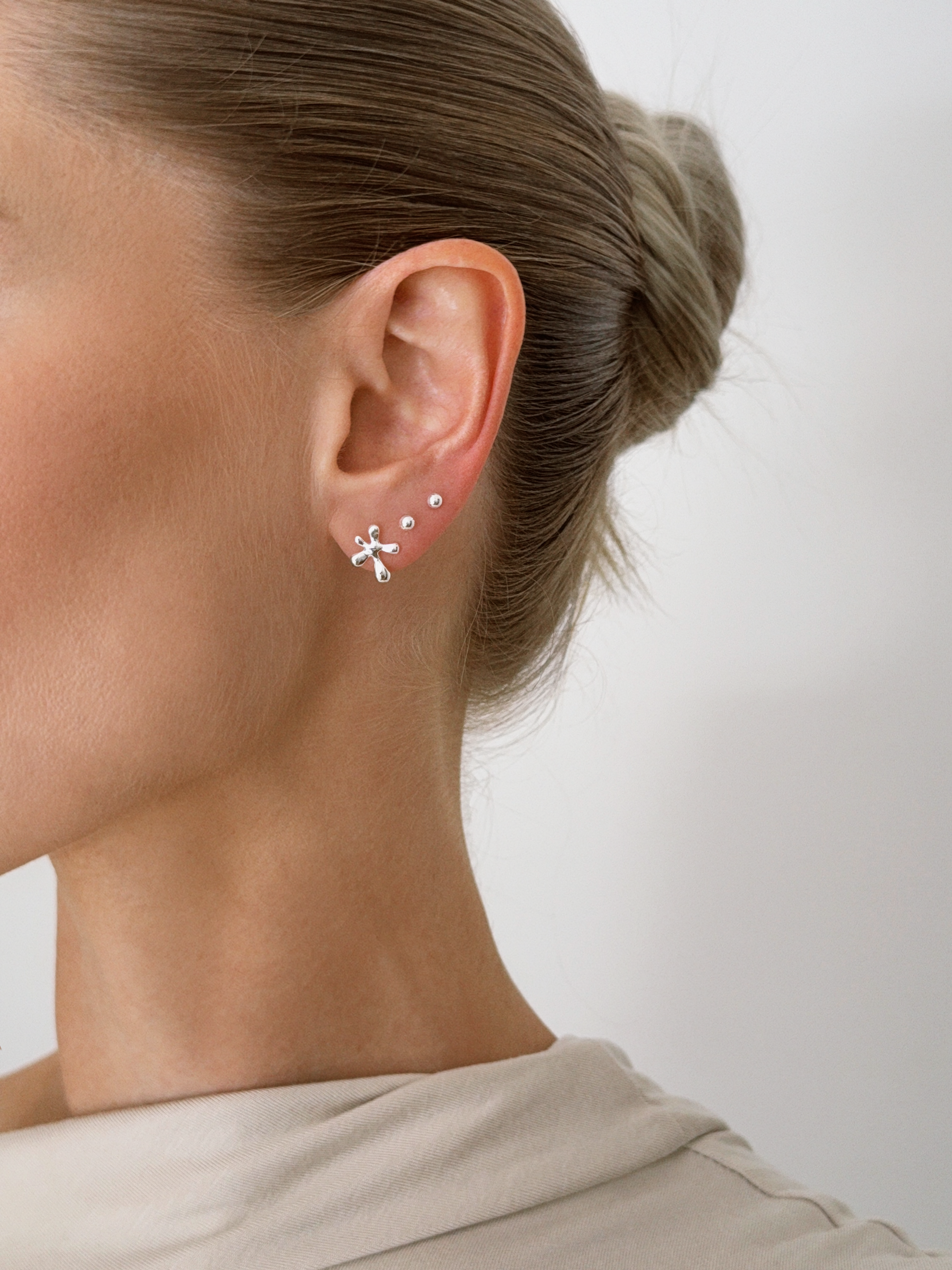 FLEUR STUDS