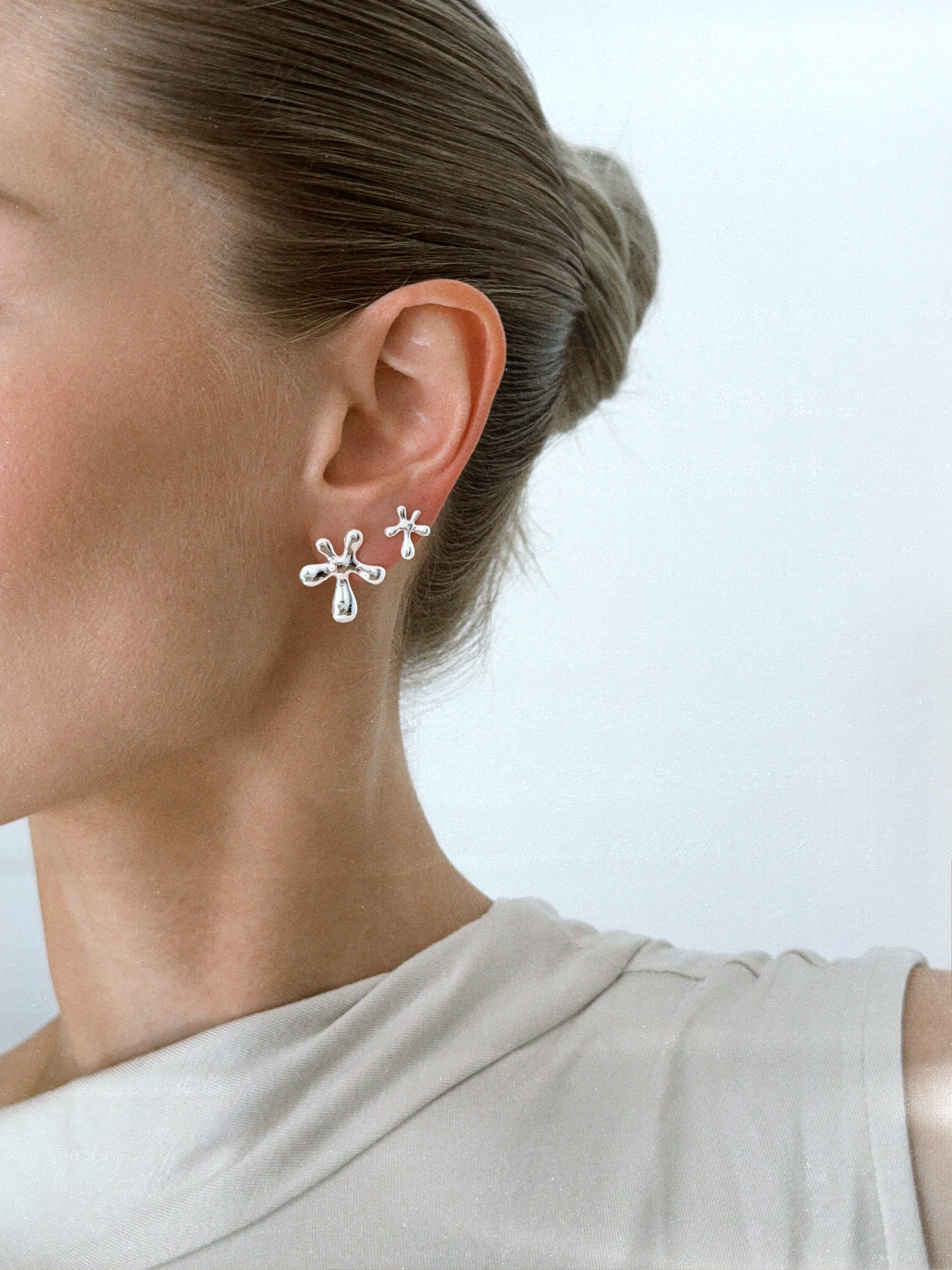 FLEUR EARRINGS