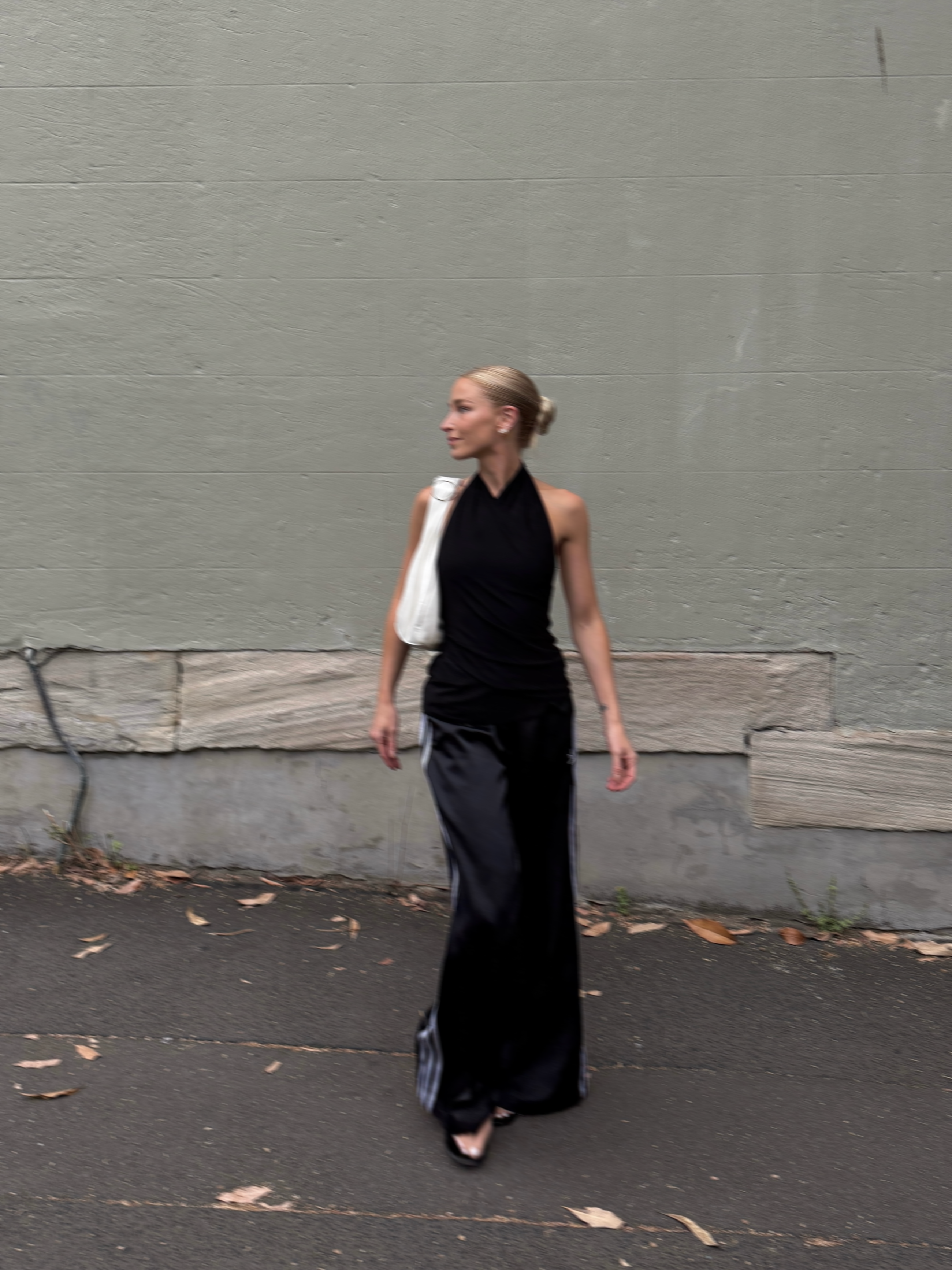 IRIS • DOVE WHITE LEATHER (SAMPLE)