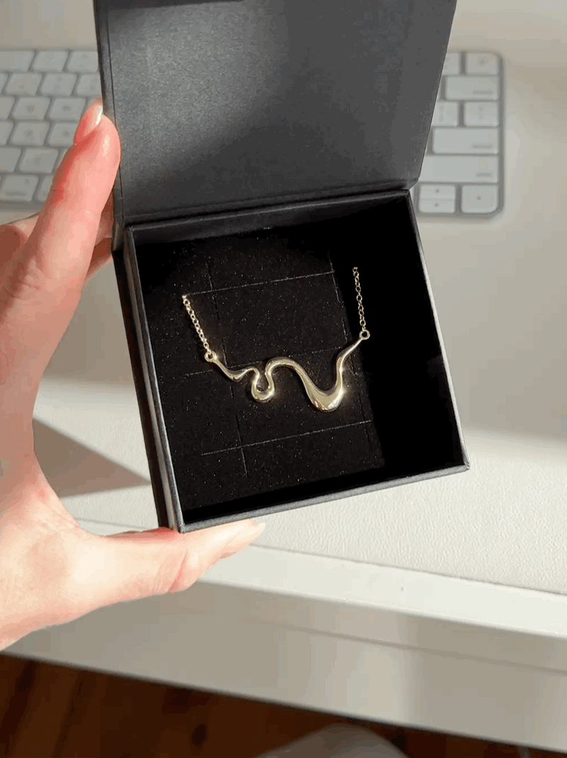 AURA NECKLACE