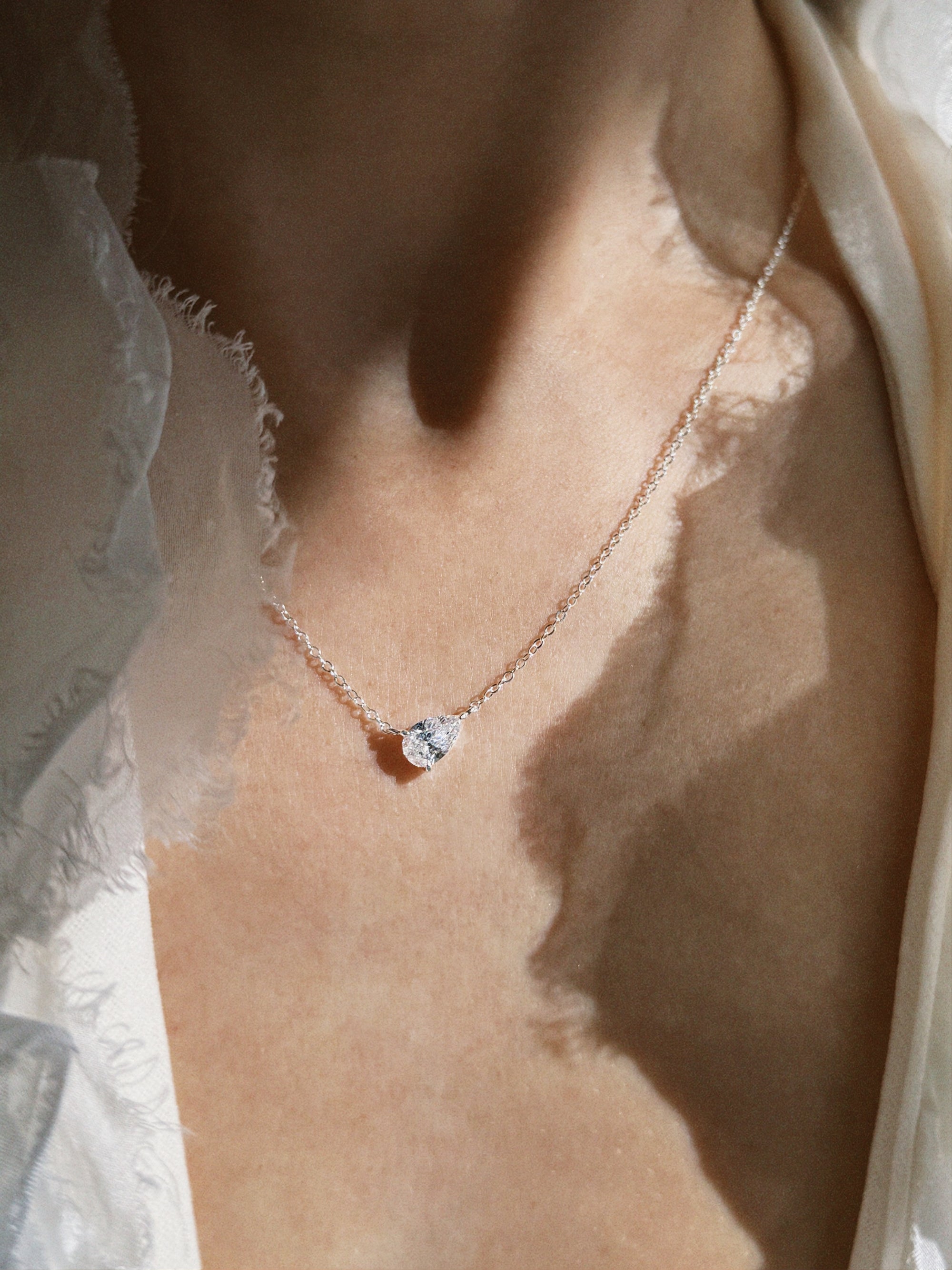 VALE 1CT PEAR NECKLACE