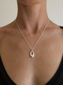 CIELO PENDANT NECKLACE