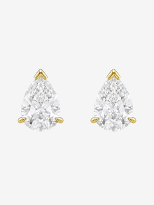 PALOMA STUDS • Pear