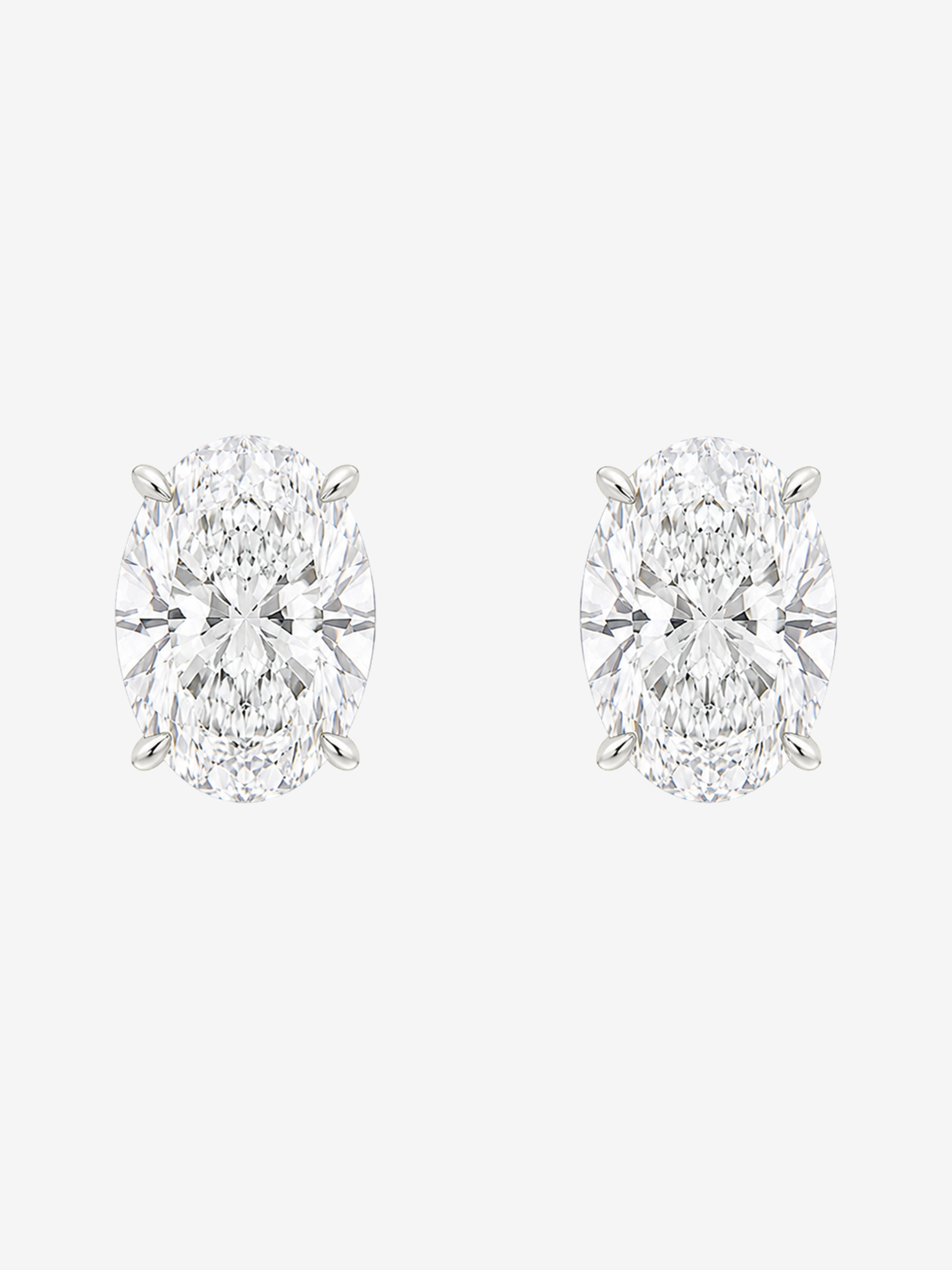 MARTINI STUDS • 2CT Oval