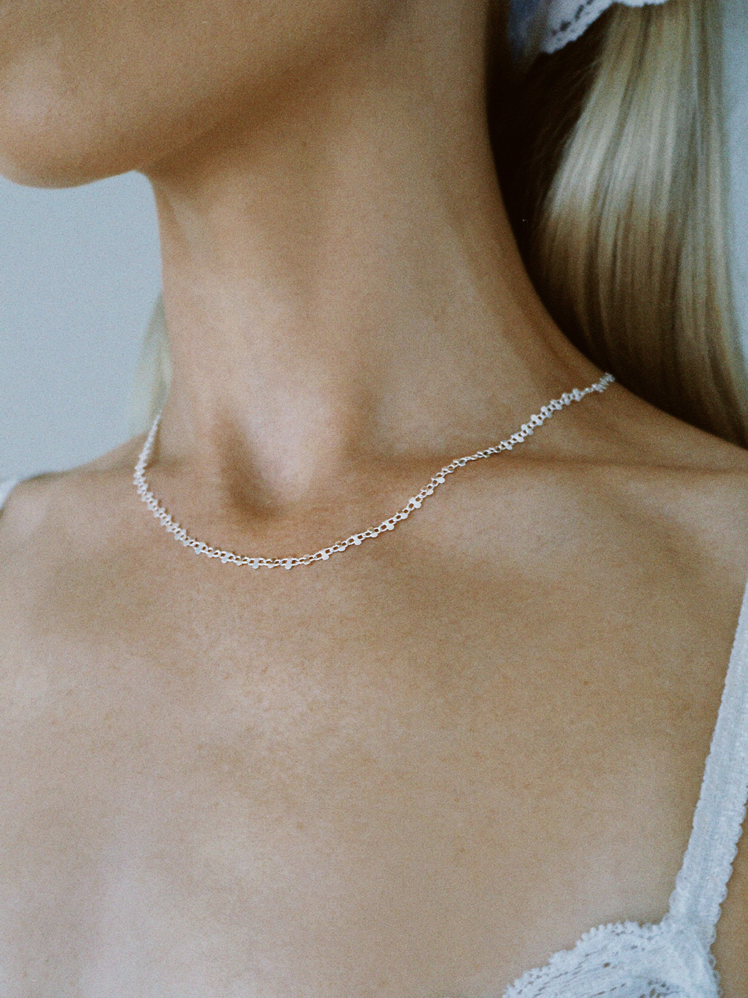 TRAPEZE NECKLACE