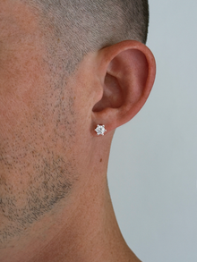 LUMI STUDS