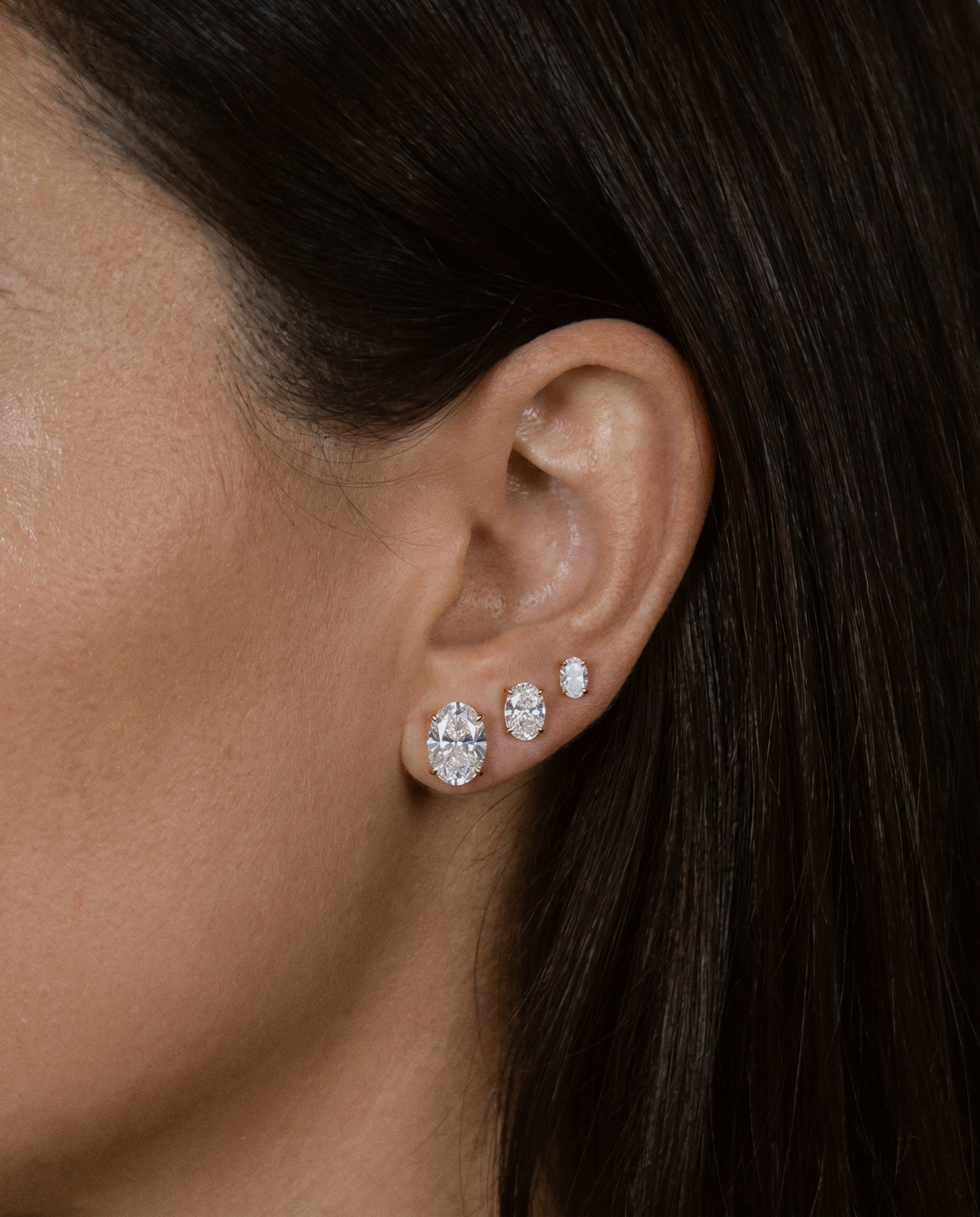 MARTINI STUDS • 1CT Oval