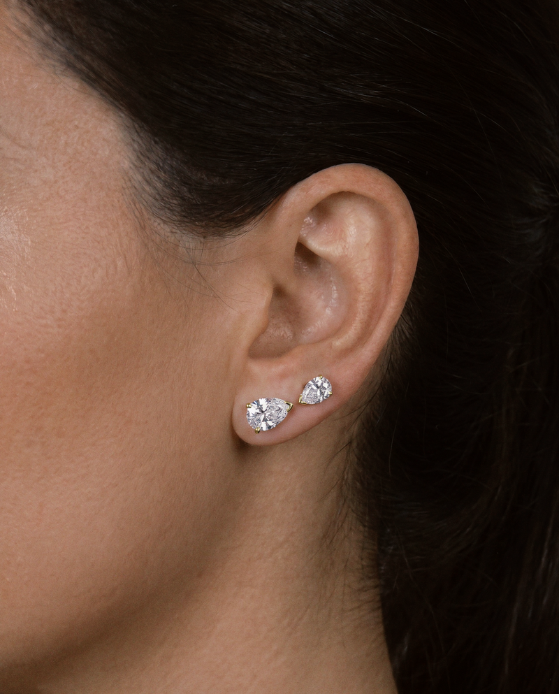 PALOMA STUDS • 2CT Pear