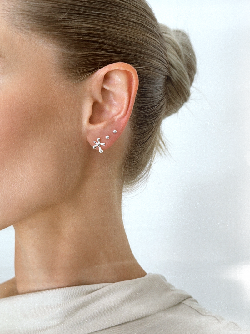 PLUTO BALL STUDS