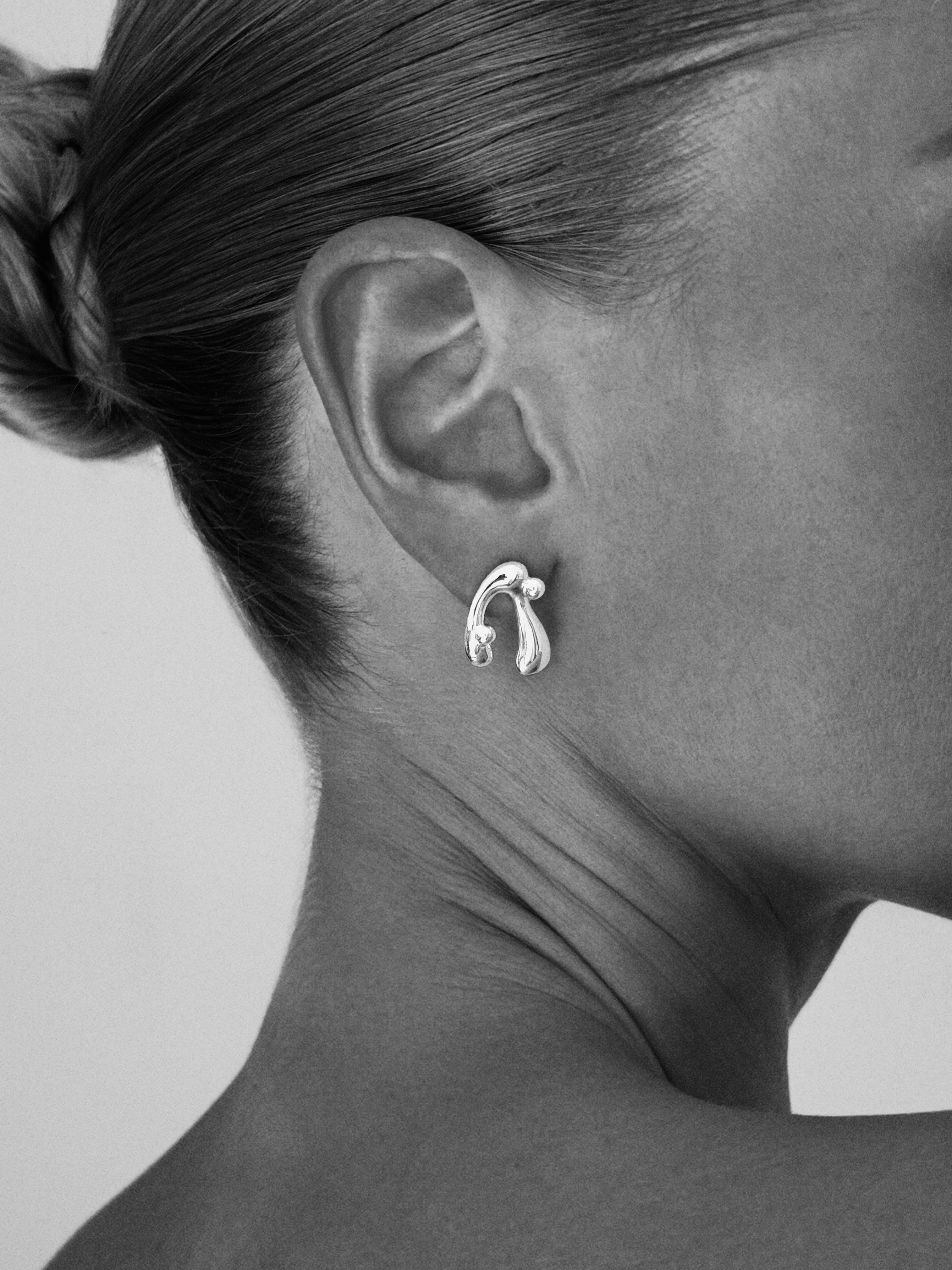 WISHBONE EARRINGS