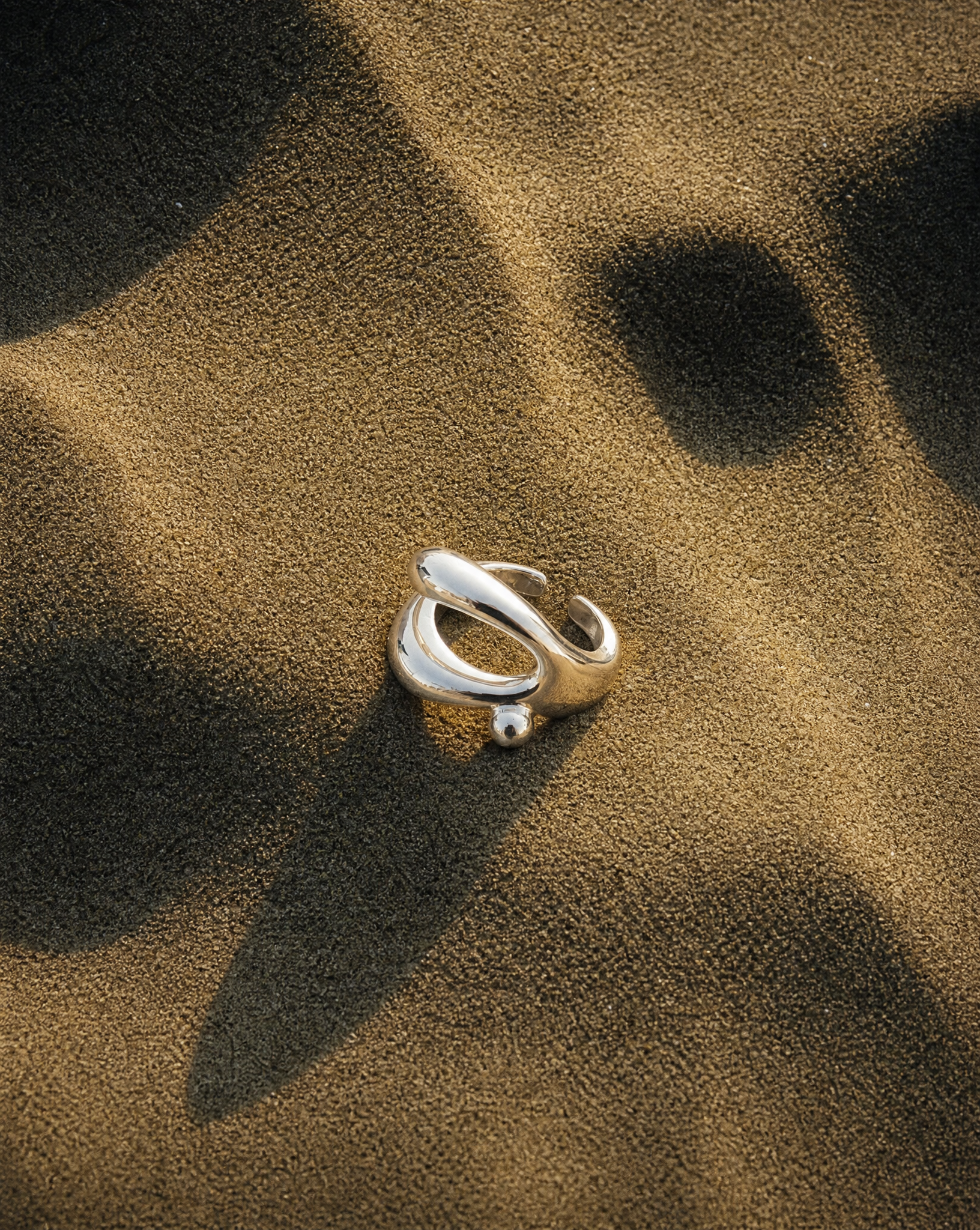 WISHBONE RING